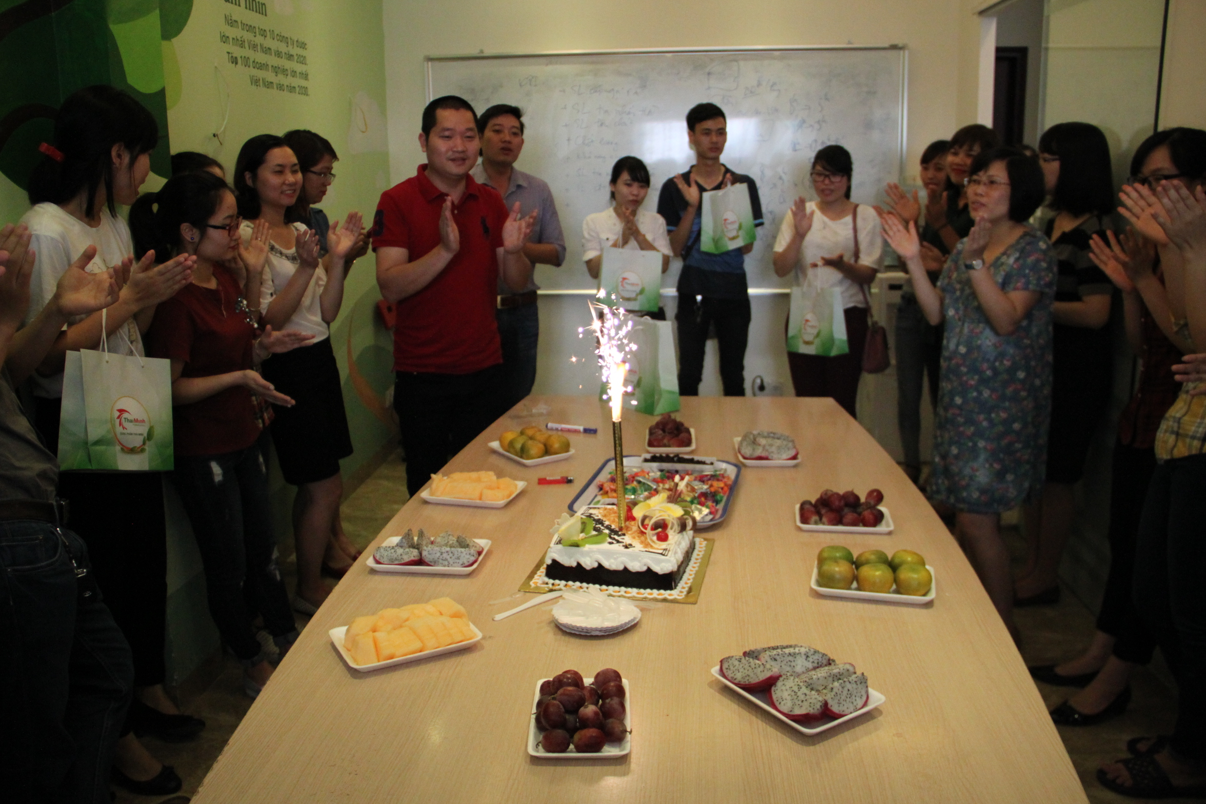 Tiệc sinh nhật nhân viên Thái Minh tháng 4/2016