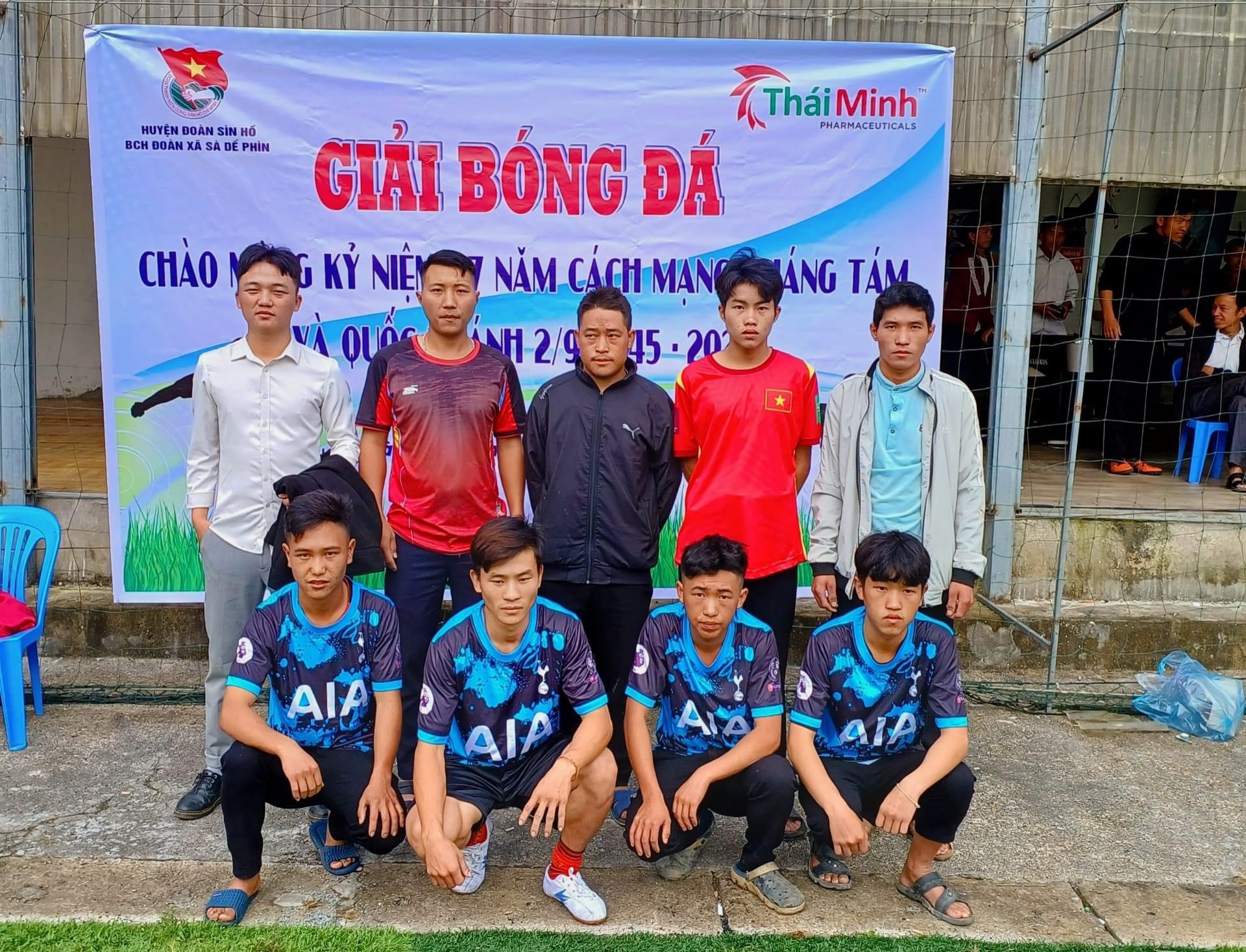 Thái Minh Panax tài trợ giải bóng đá xã Sà Dề Phìn