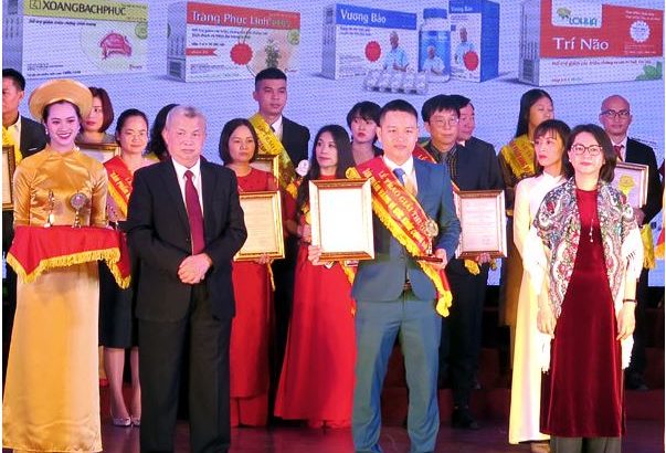 15 sản phẩm của Thái Minh nhận huy chương “Sản phẩm vàng vì sức khỏe cộng đồng” 15 sản phẩm của Thái Minh nhận huy chương “Sản phẩm vàng vì sức khỏe cộng đồng”