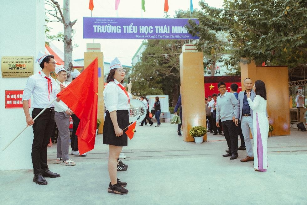 Cũng là học sinh tiểu học mà học sinh này lạ lắm - Ảnh 2.