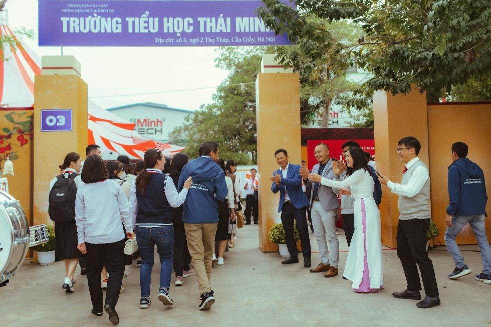 Cũng là học sinh tiểu học mà học sinh này lạ lắm - Ảnh 3.