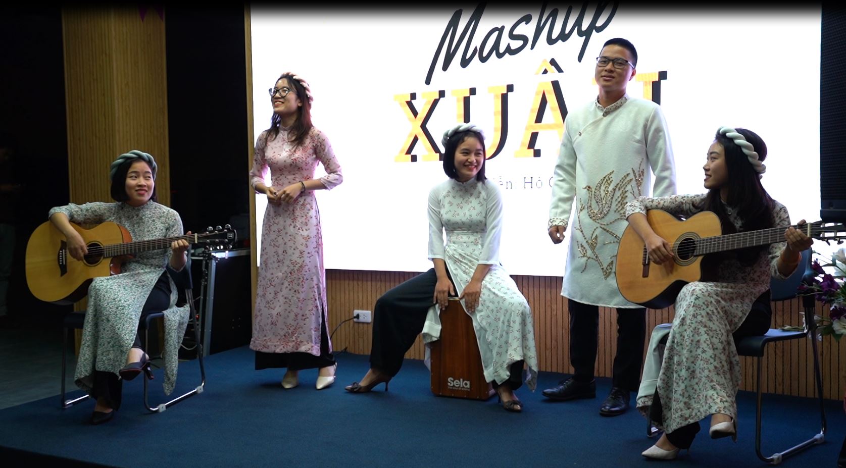 Đa dạng tài năng tại cuộc thi văn công Thái Minh Đa dạng tài năng tại cuộc thi văn công Thái Minh